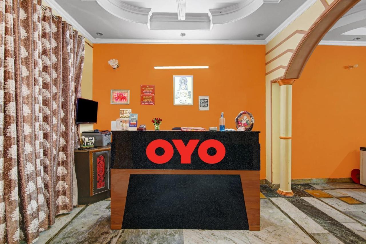 Oyo Galaxy Plaza Otel Ghaziabad Dış mekan fotoğraf