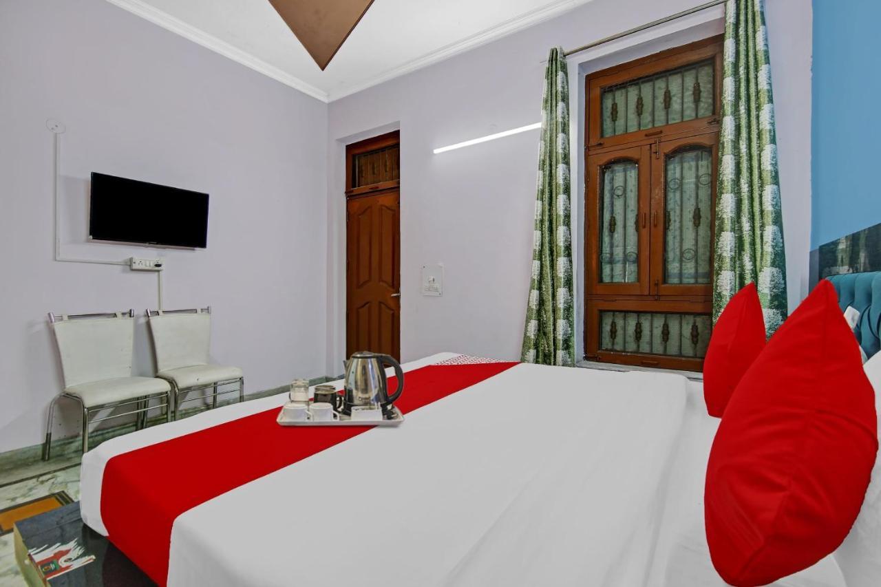 Oyo Galaxy Plaza Otel Ghaziabad Dış mekan fotoğraf